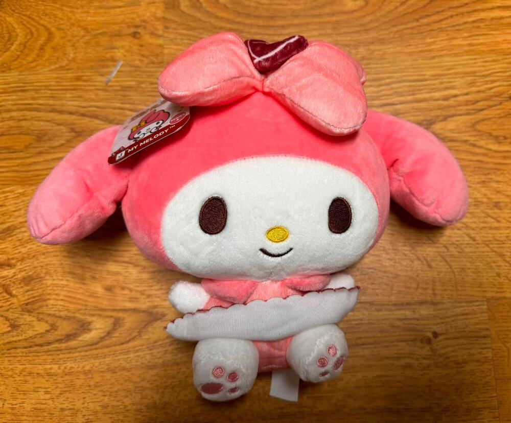 NWT Hello Kitty & Friends 8” Cinnamaroll Plushie